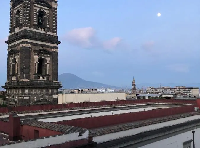 Duomo 23 نابولي